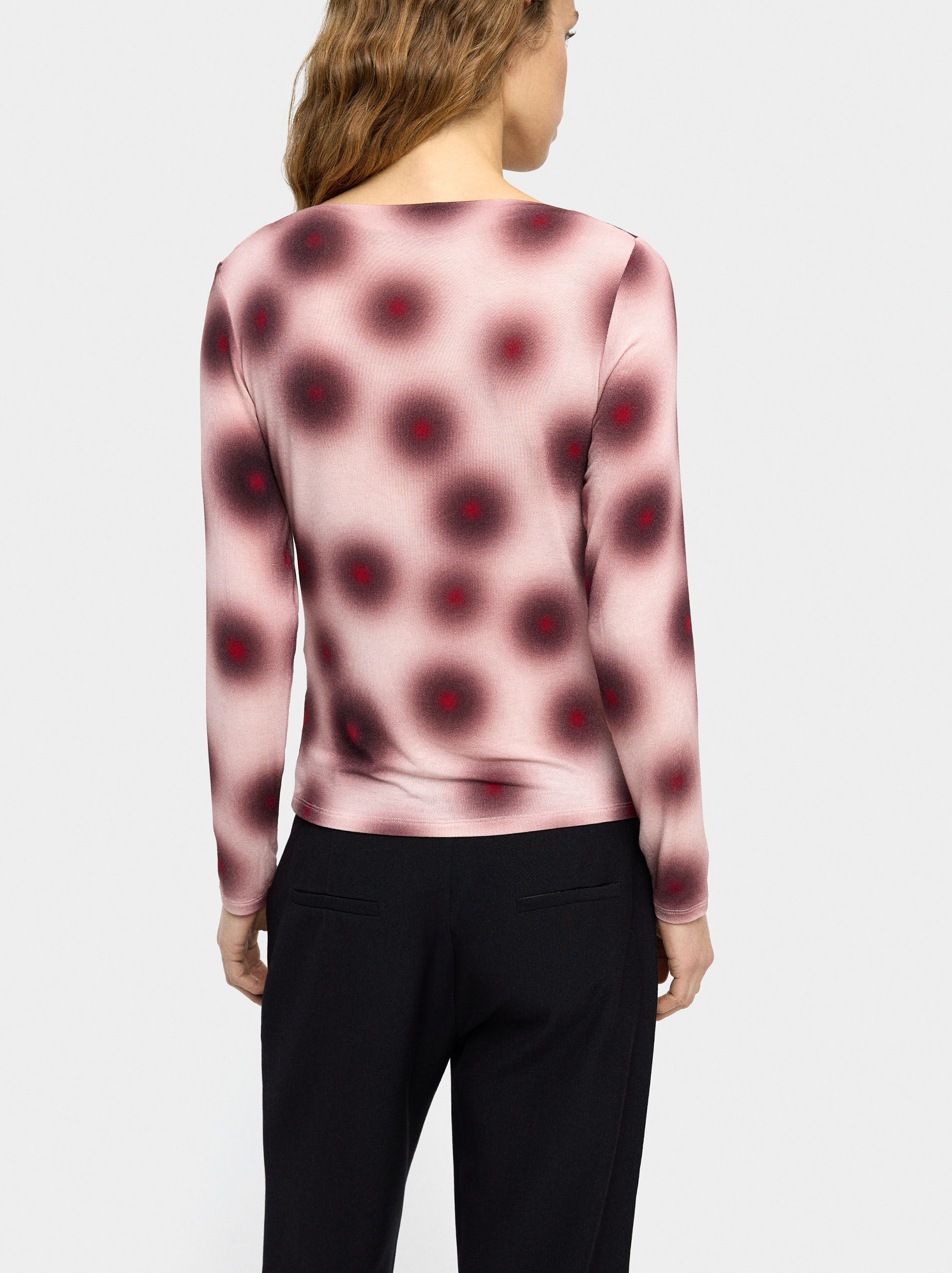 Maglietta stampata con drappeggi