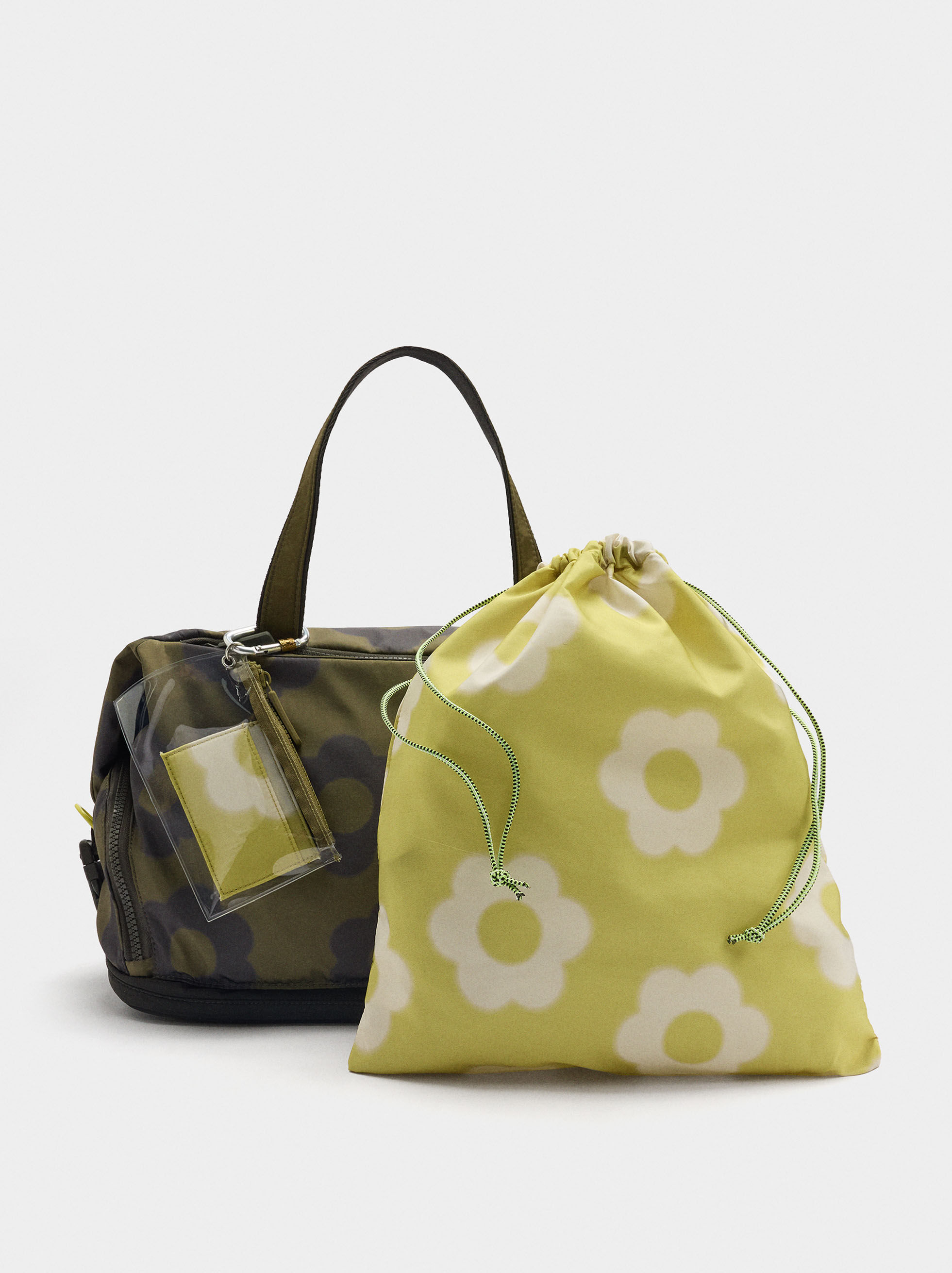 Borsa sport in nylon con stampa floreale