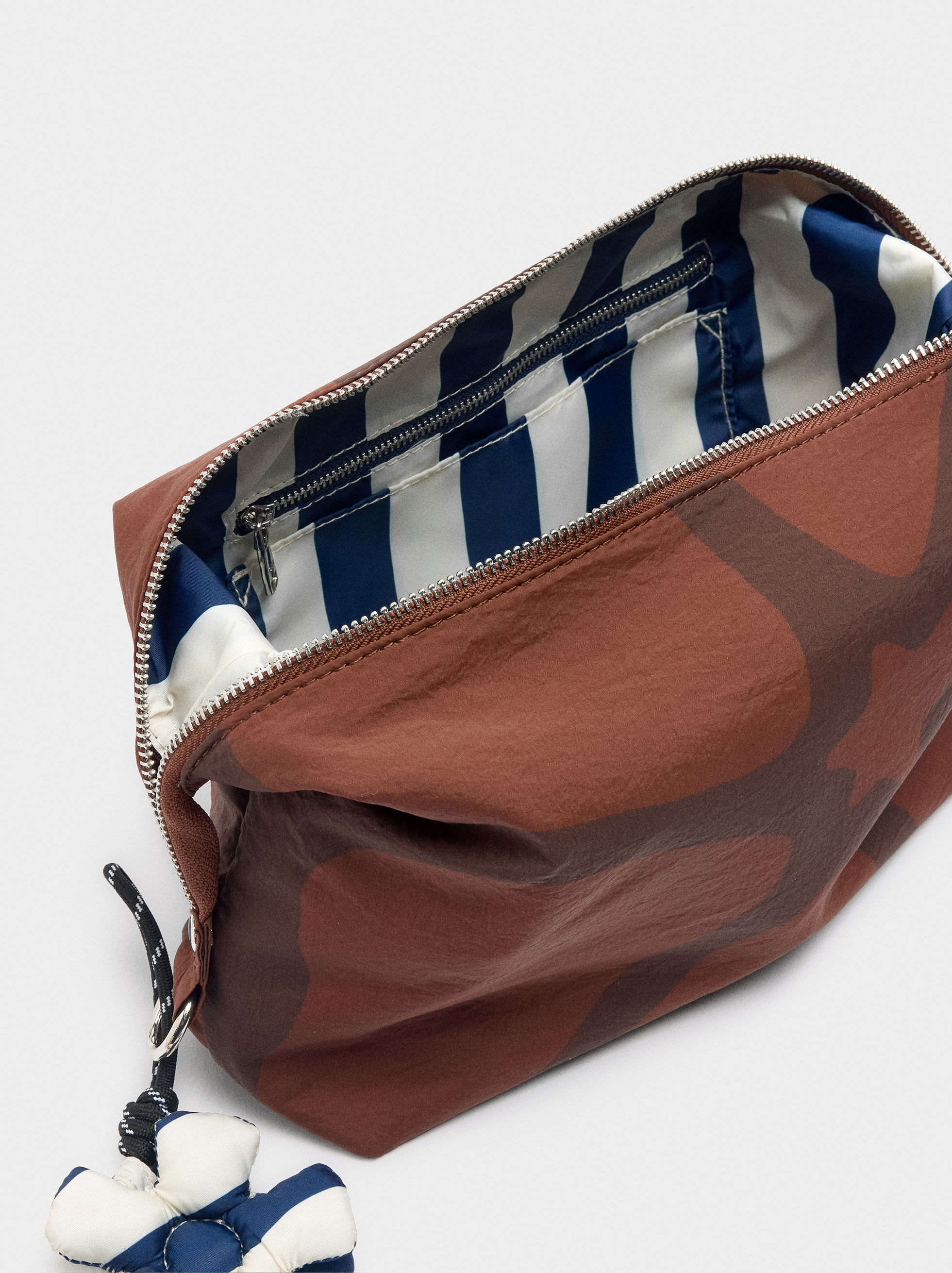 Borsa cosmetica in nylon con stampa floreale