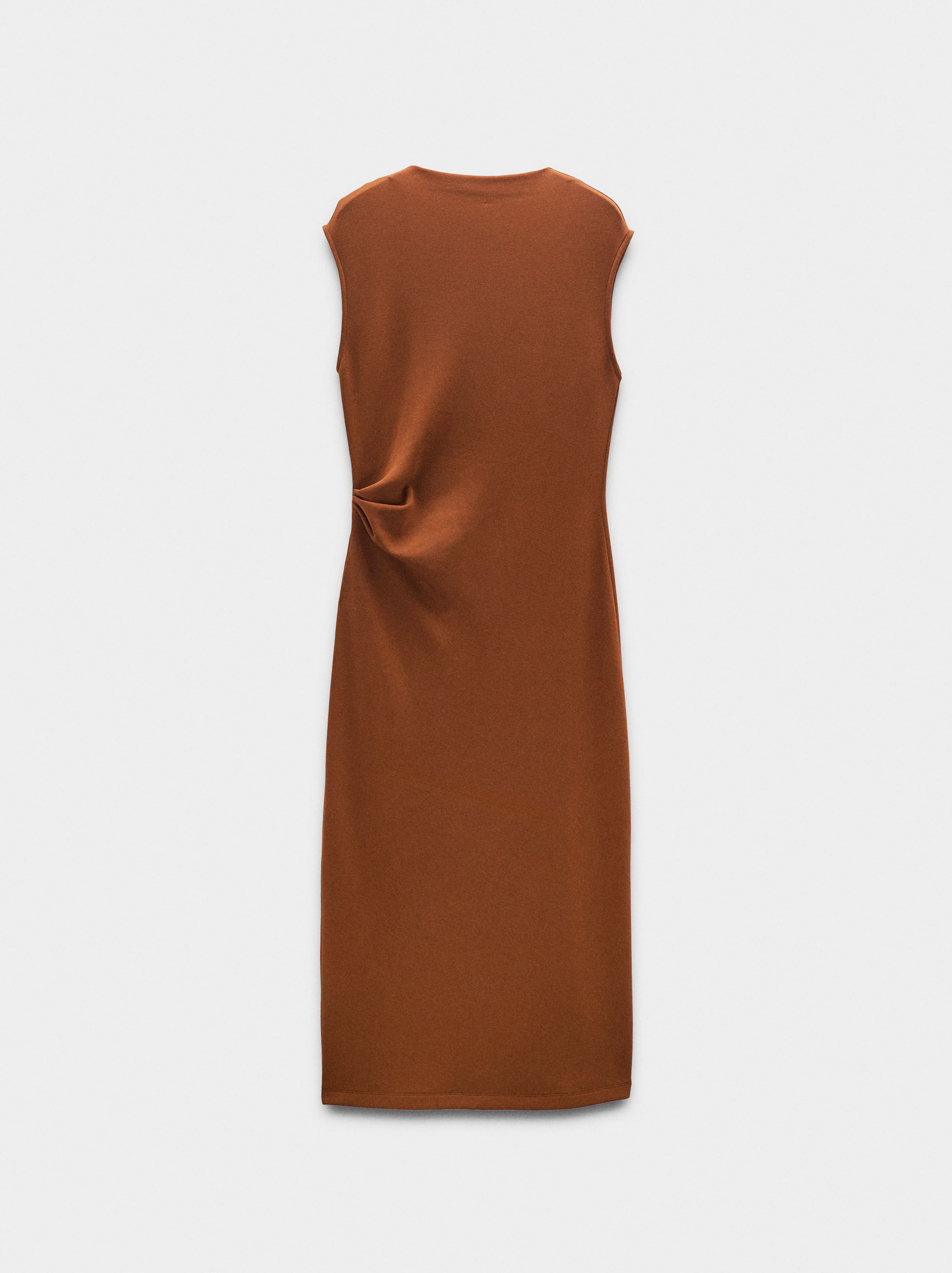 Abito midi con drappeggiatura