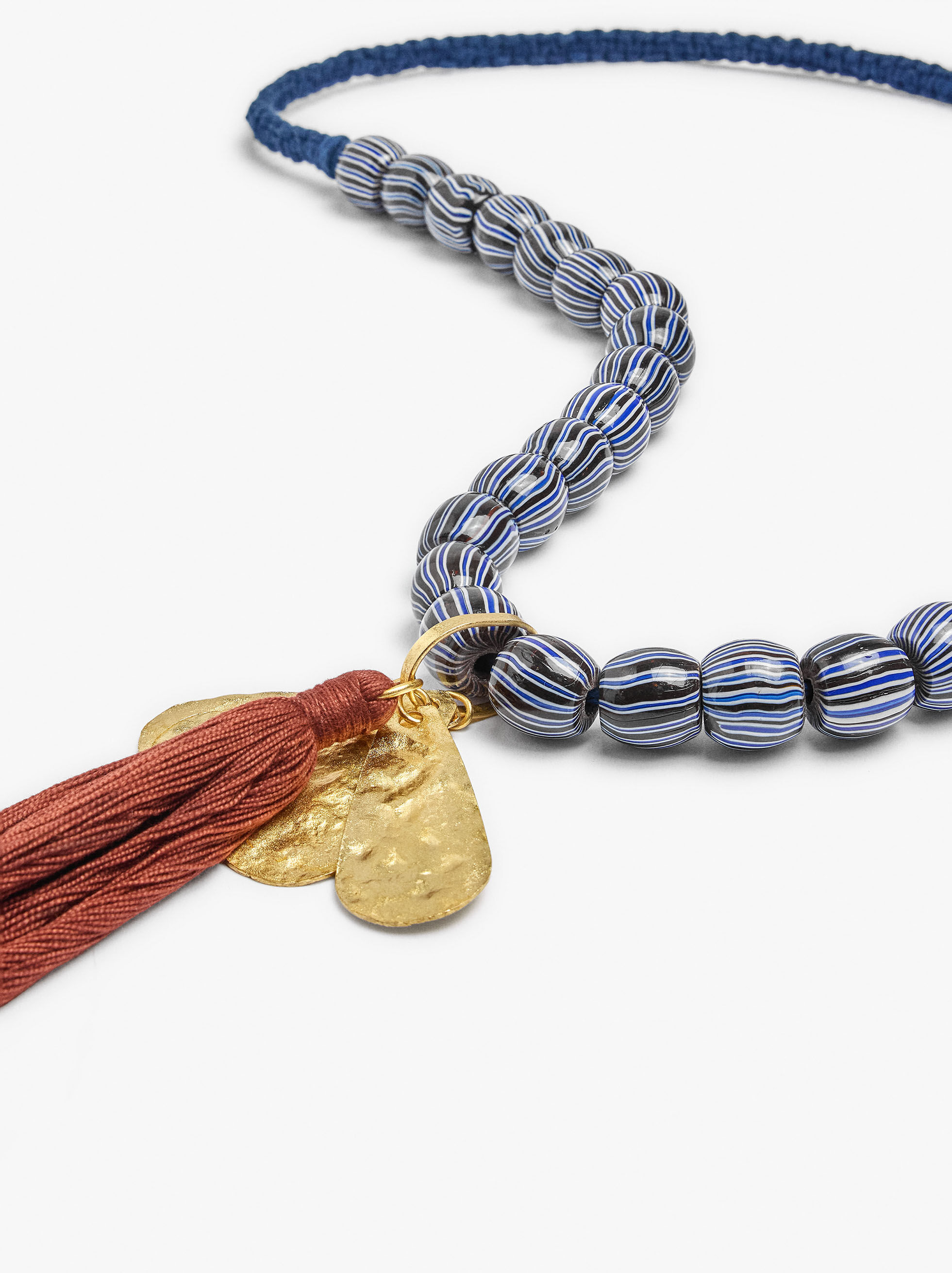 Collana con perline di vetro pendente a ciondolo