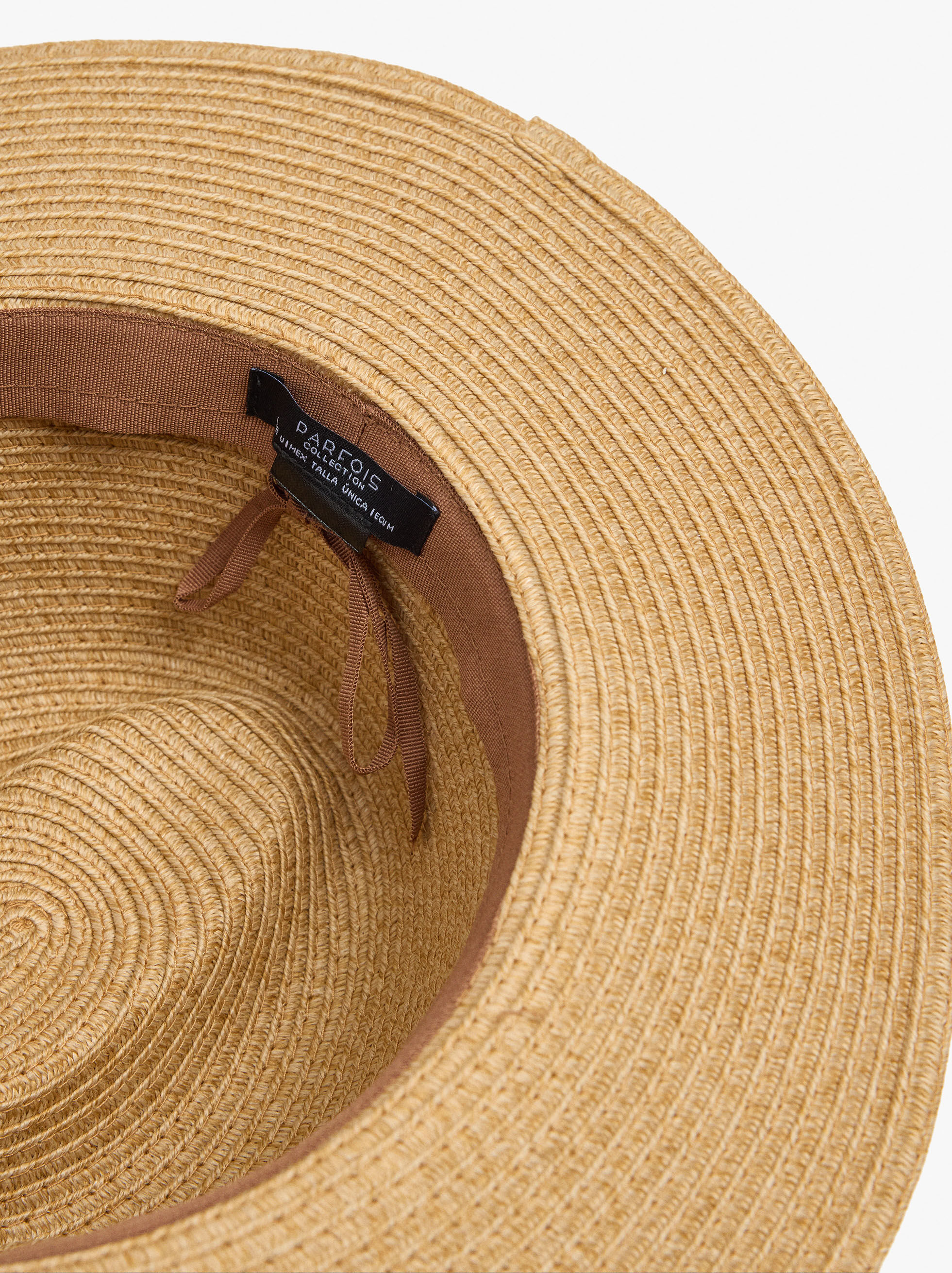 Cappello effetto paglia