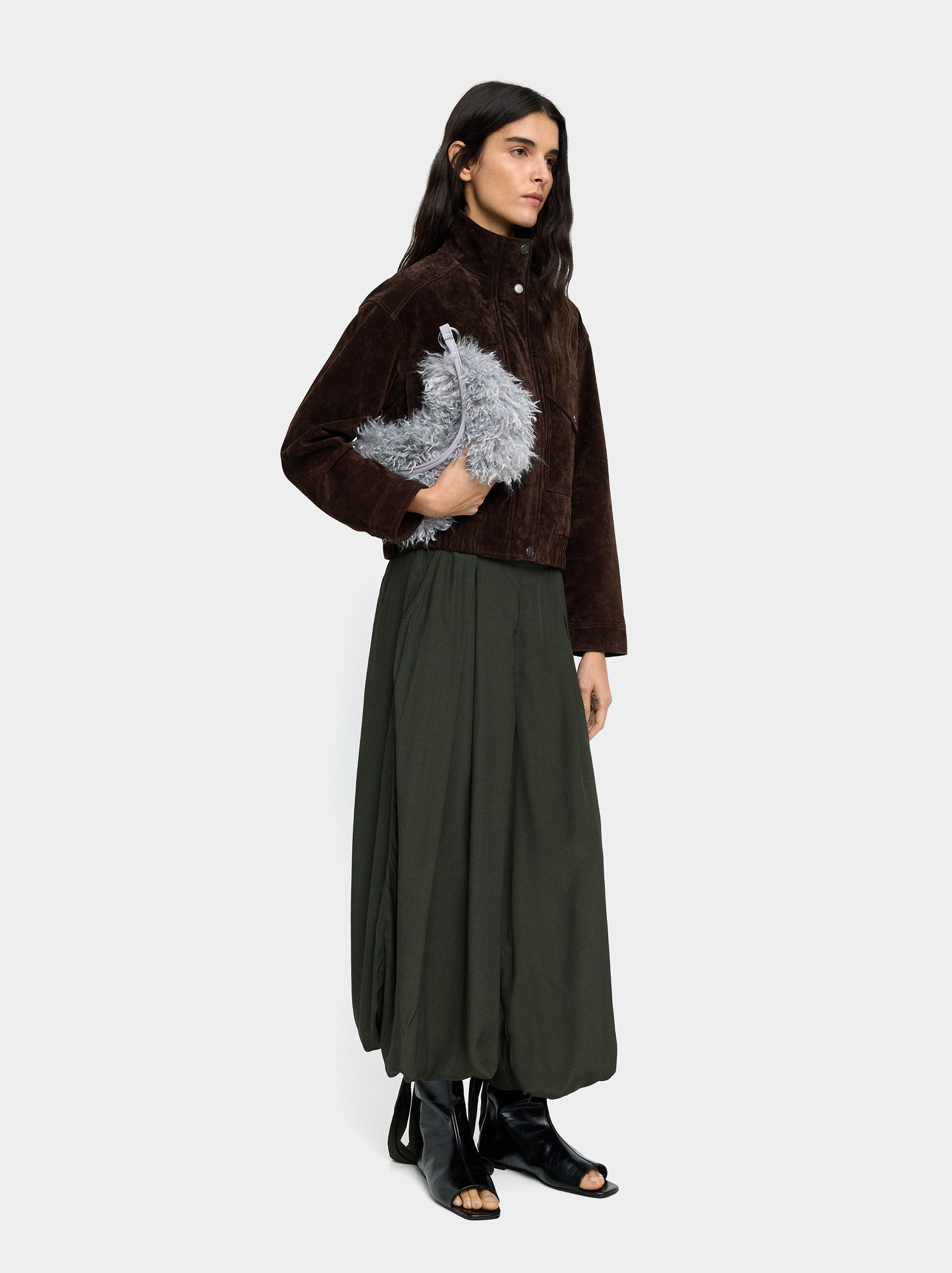 Pantaloni ampi con cinturini