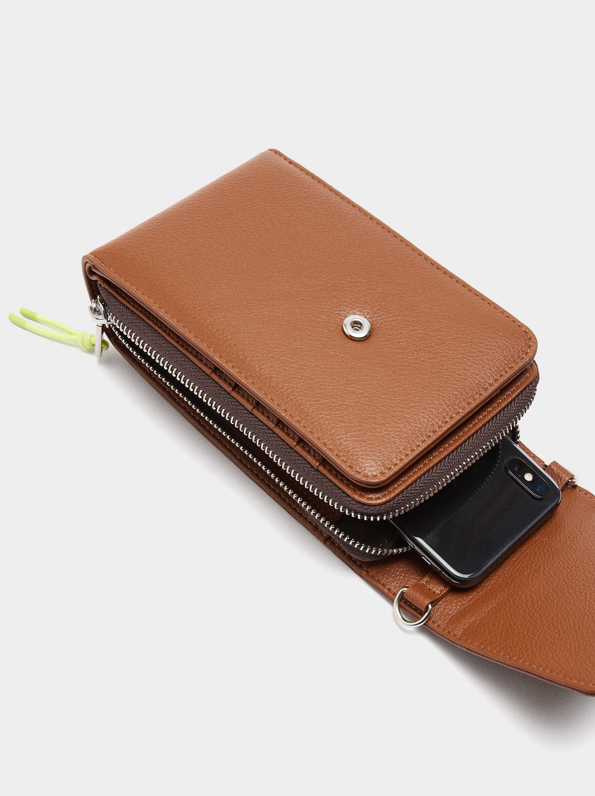 Borsa per telefono con texture e cerniera a soffietto